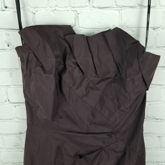 KOOKAI | Burgandy burgundy strapless ruched dress - Picture 2 of 7